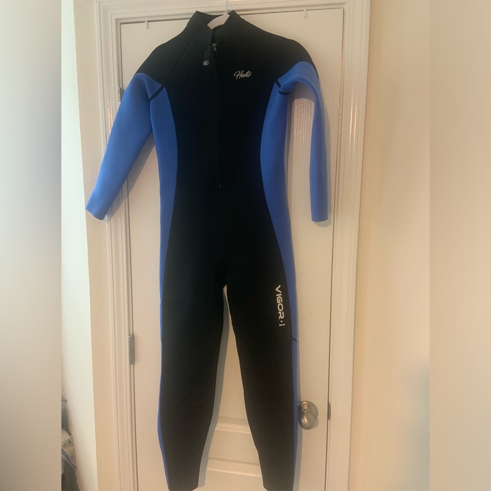 Hevto WetSuit 3mm Size 16